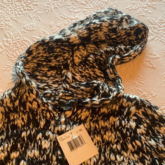 NWT Guess Jeans sweater - Picture 3 of 5